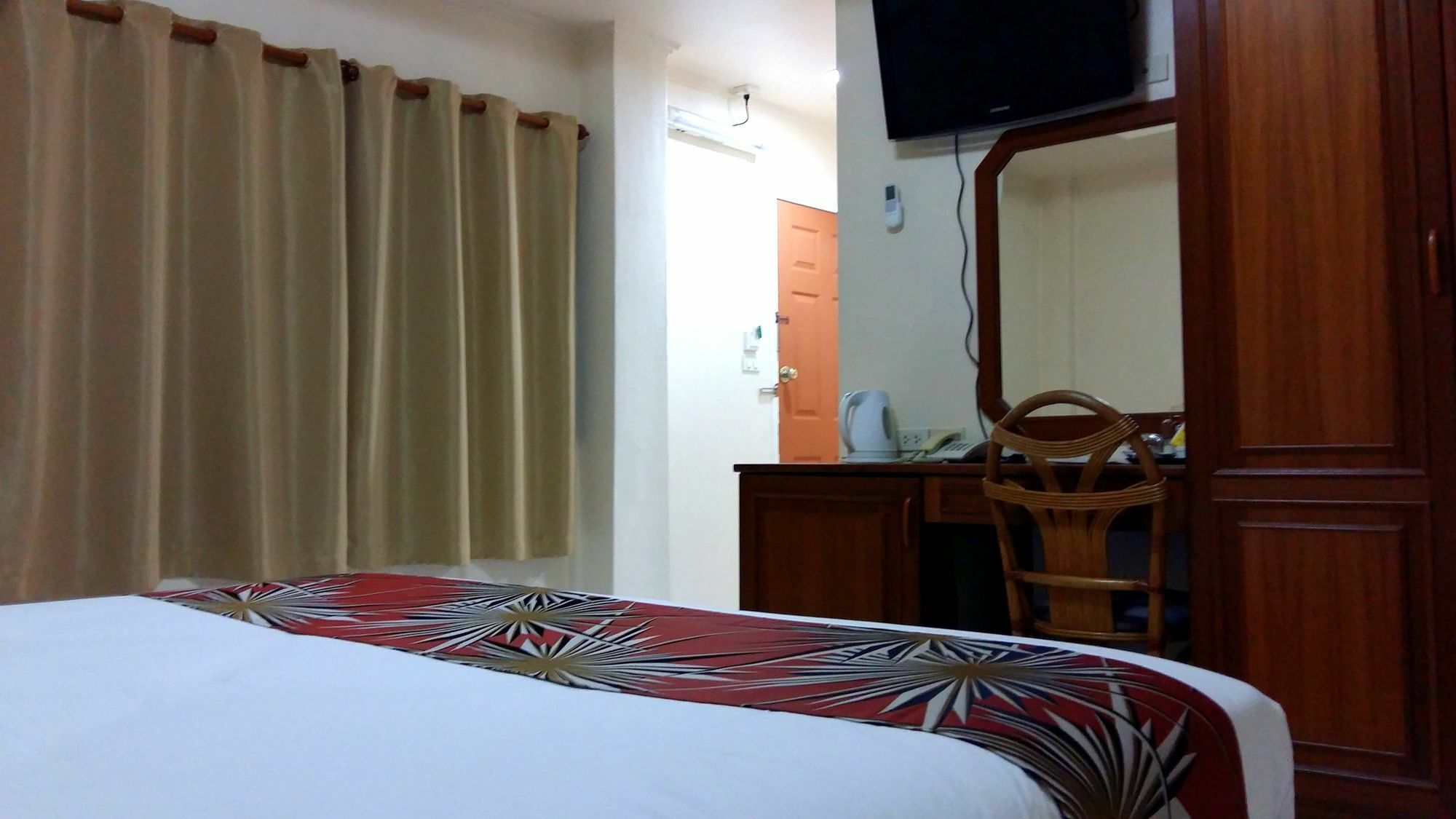 The Chillax Pattaya Hotell Eksteriør bilde