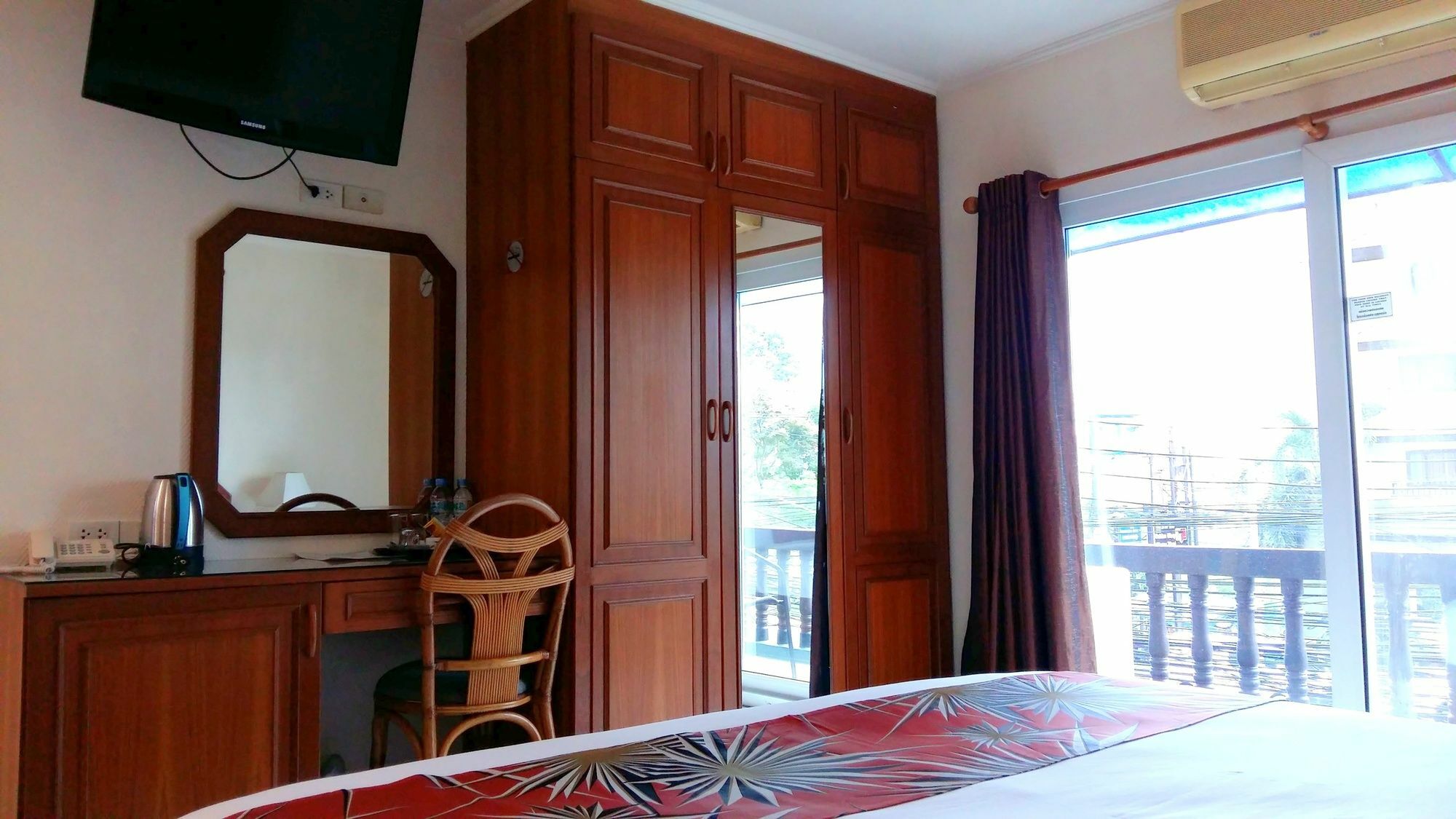 The Chillax Pattaya Hotell Eksteriør bilde