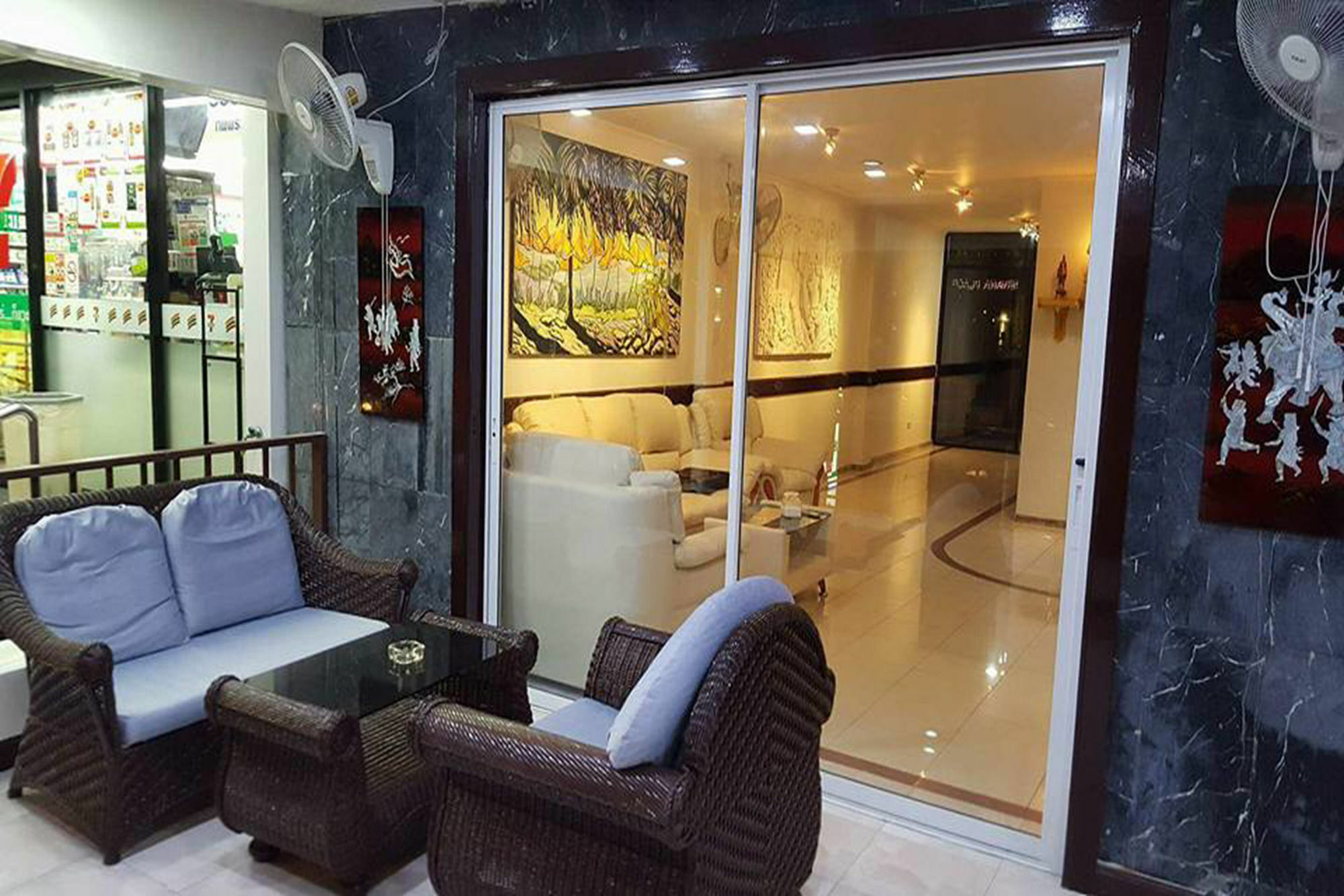 The Chillax Pattaya Hotell Eksteriør bilde