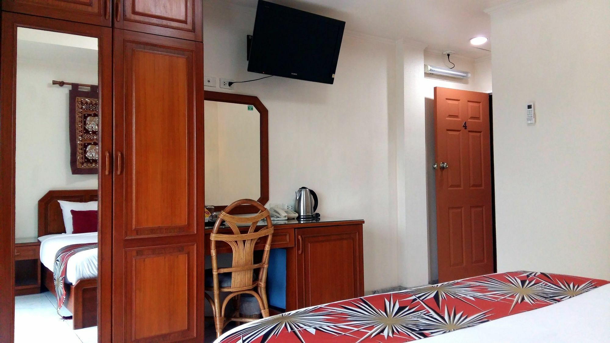 The Chillax Pattaya Hotell Eksteriør bilde